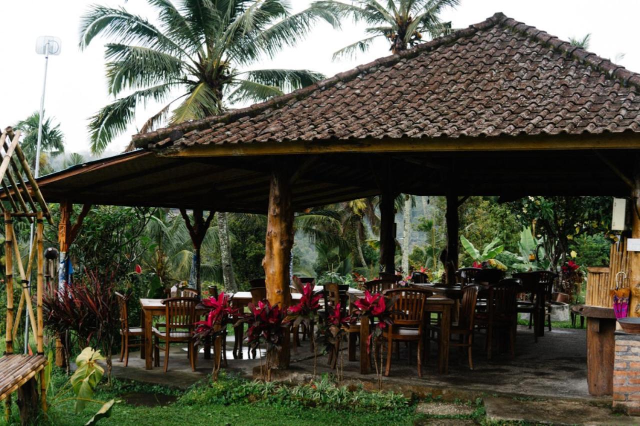 Puri Sunny Camp Villa Munduk Buitenkant foto