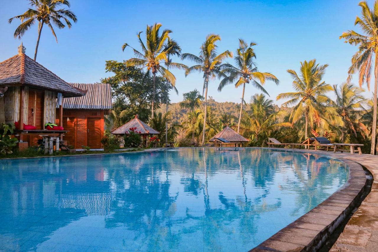 Puri Sunny Camp Villa Munduk Buitenkant foto