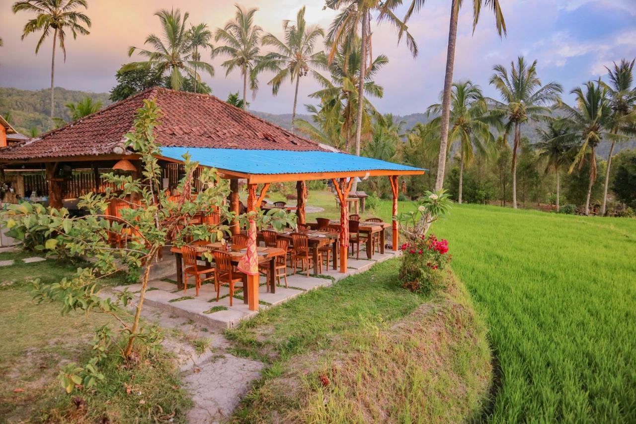 Puri Sunny Camp Villa Munduk Buitenkant foto