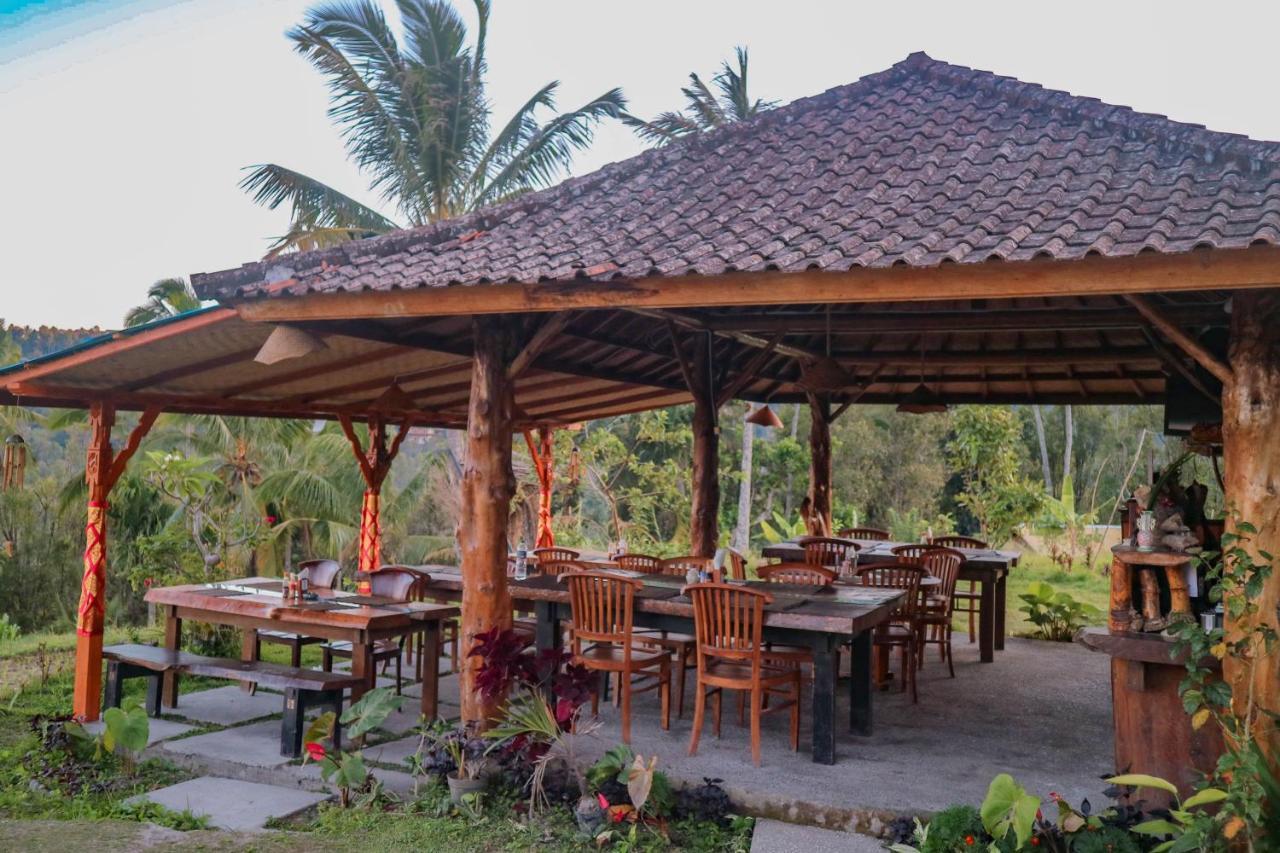 Puri Sunny Camp Villa Munduk Buitenkant foto