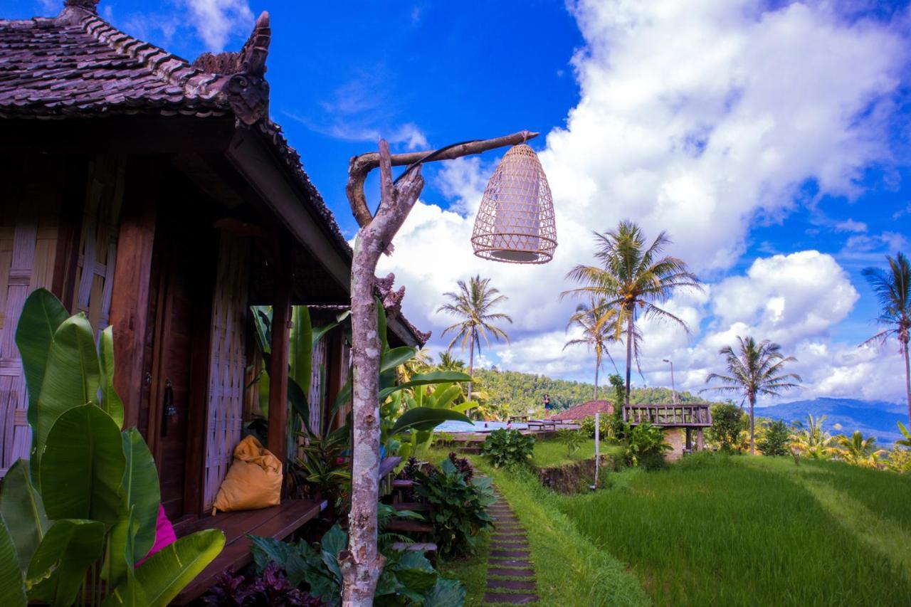 Puri Sunny Camp Villa Munduk Buitenkant foto